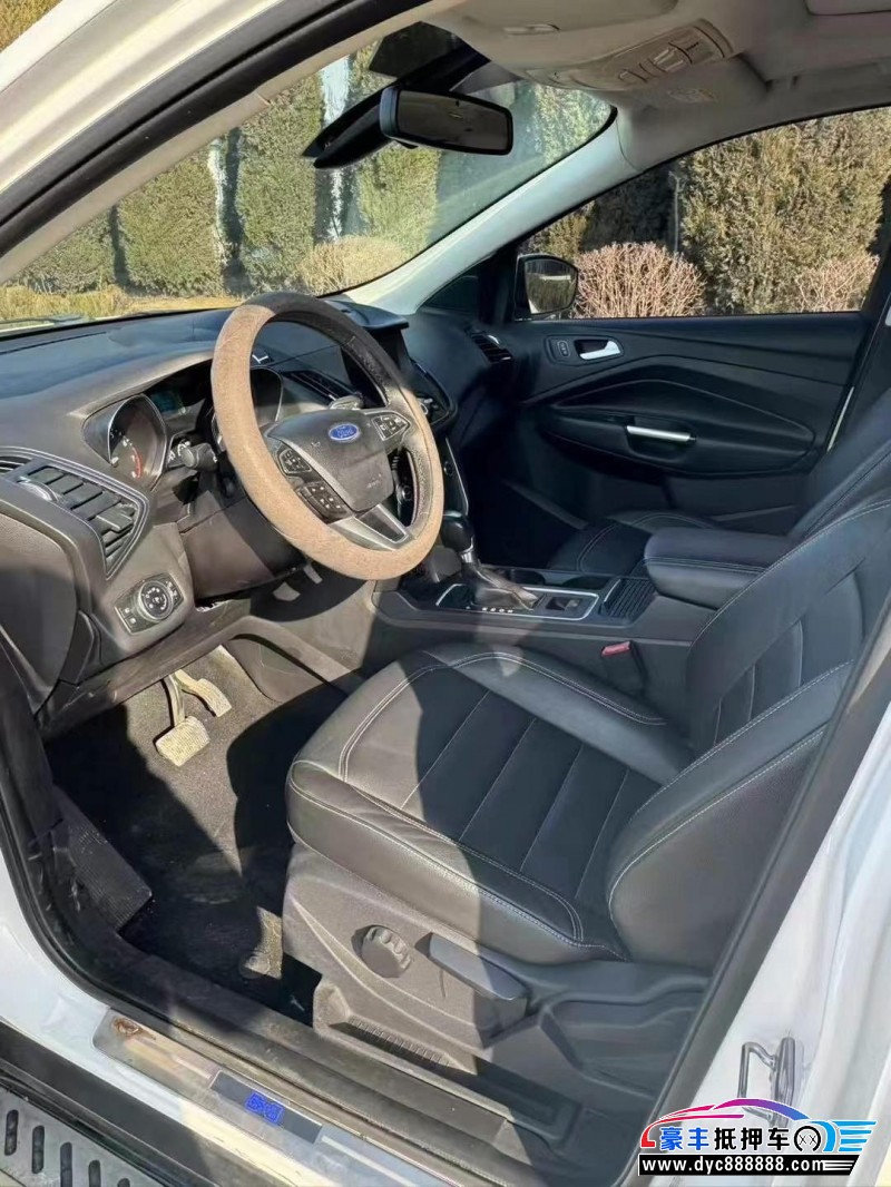 17年福特翼虎轿车抵押车出售