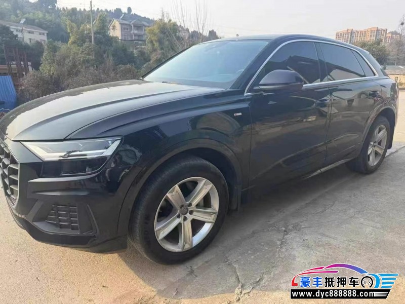 20年奥迪Q8轿车抵押车出售