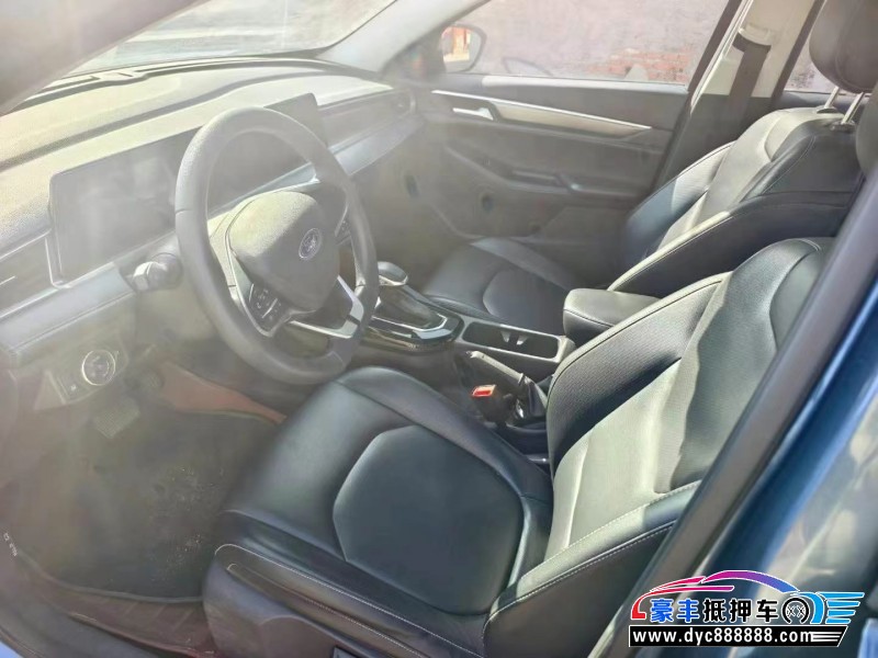 21年福特福睿斯轿车抵押车出售