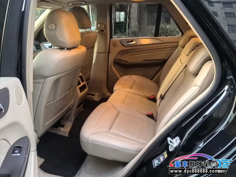 15年奔驰MLSUV抵押车出售