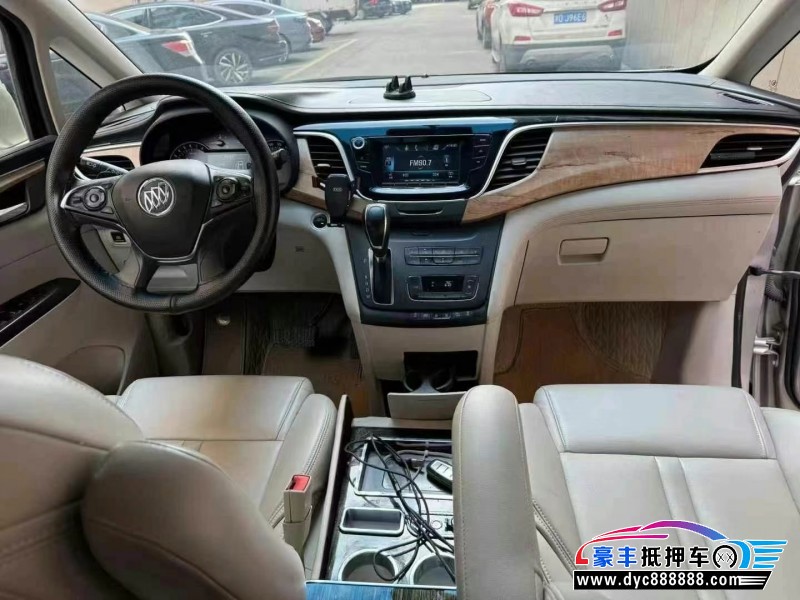 19年别克GL8轿车抵押车出售