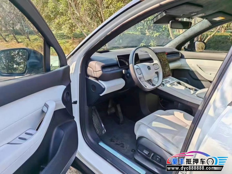 24年蔚来ES6轿车抵押车出售