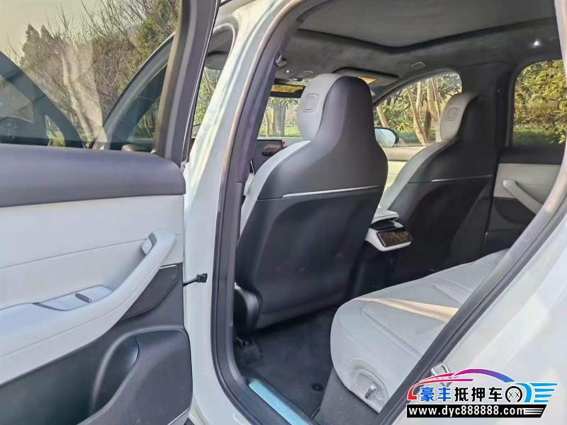 24年蔚来ES6轿车抵押车出售