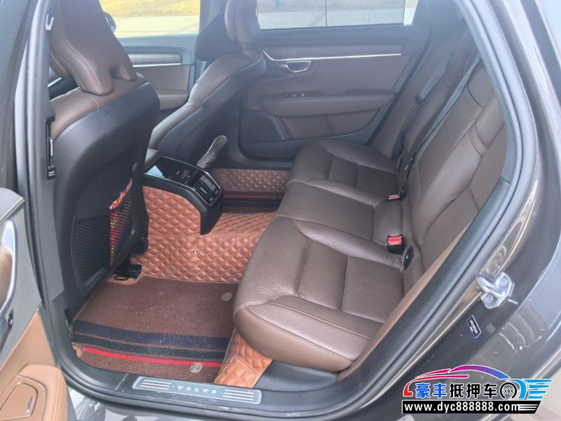 21年沃尔沃S90轿车抵押车出售