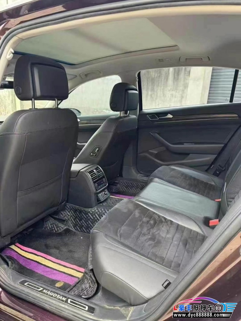 18年大众迈腾轿车抵押车出售