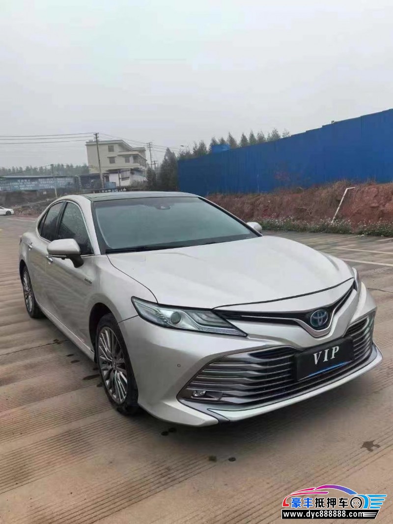 18年丰田凯美瑞轿车抵押车出售