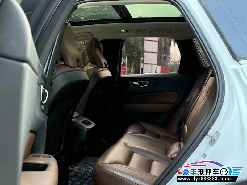 18年沃尔沃XC60轿车抵押车出售