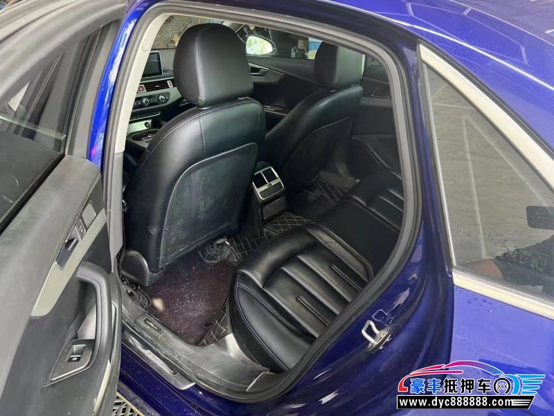 17年奥迪A4L轿车抵押车出售