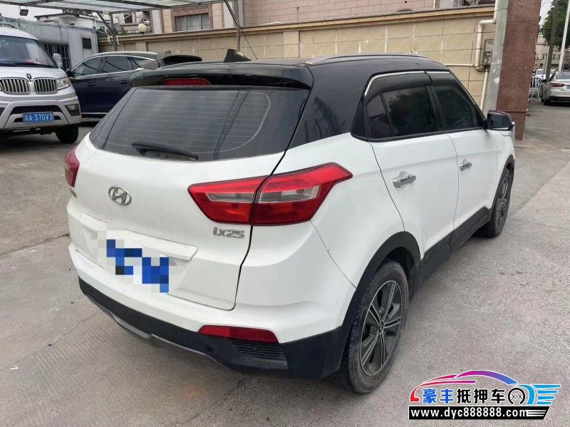 16年现代ix25轿车抵押车出售