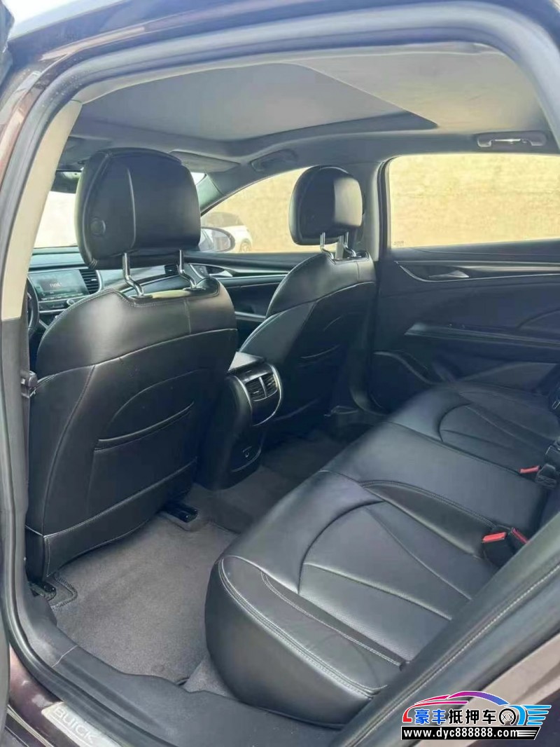 18年别克君越轿车抵押车出售