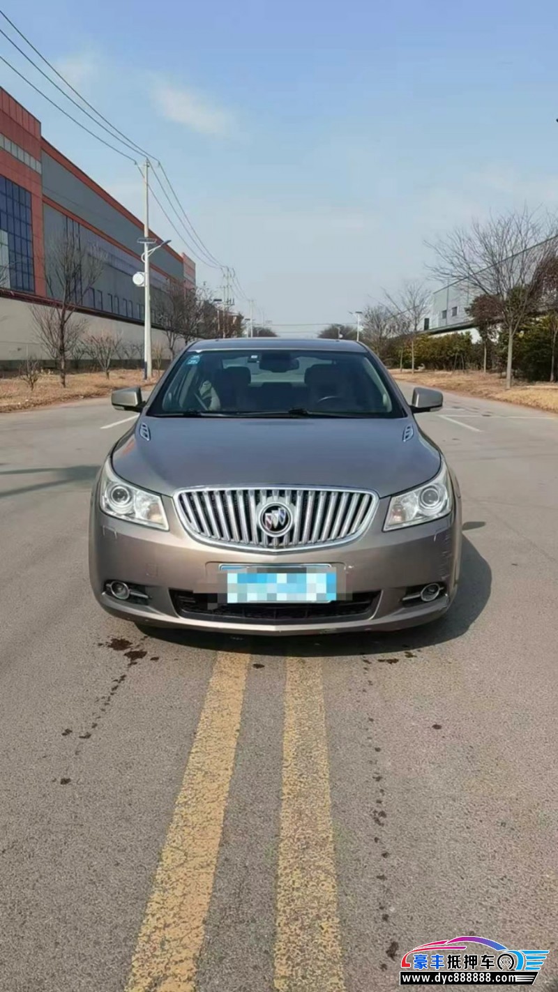 11年别克君越轿车抵押车出售