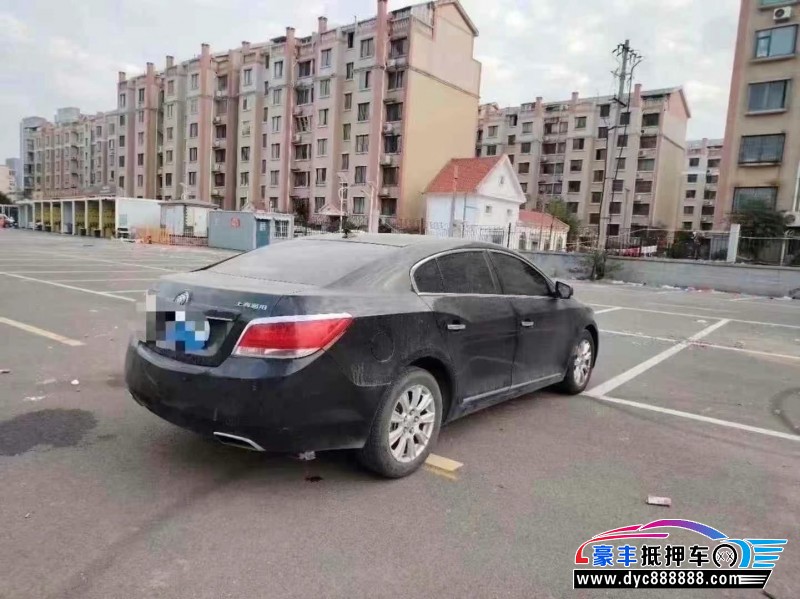 12年别克君越轿车抵押车出售