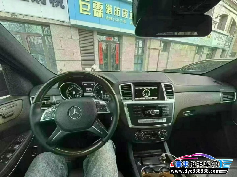 15年奔驰GL轿车抵押车出售