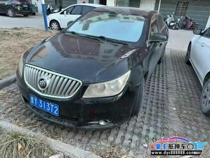 11年别克君越轿车抵押车出售