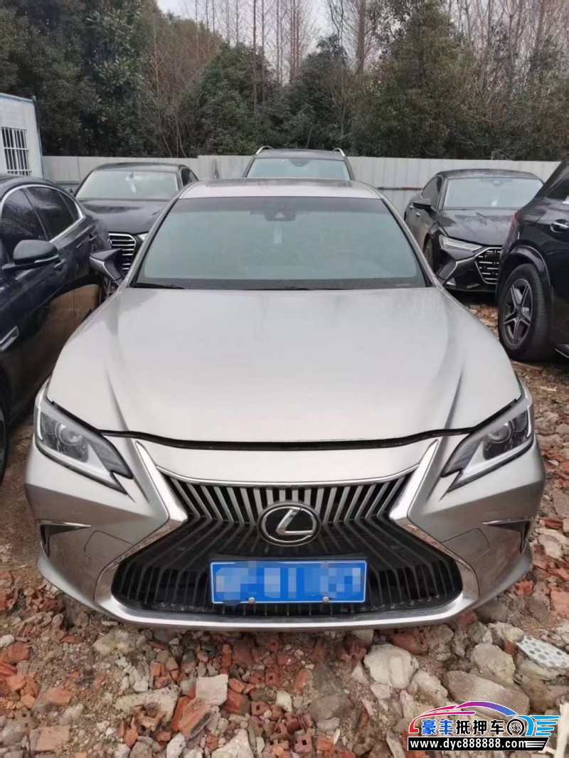 20年雷克萨斯ES轿车抵押车出售