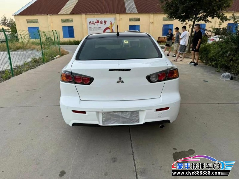 17年三菱翼神轿车抵押车出售