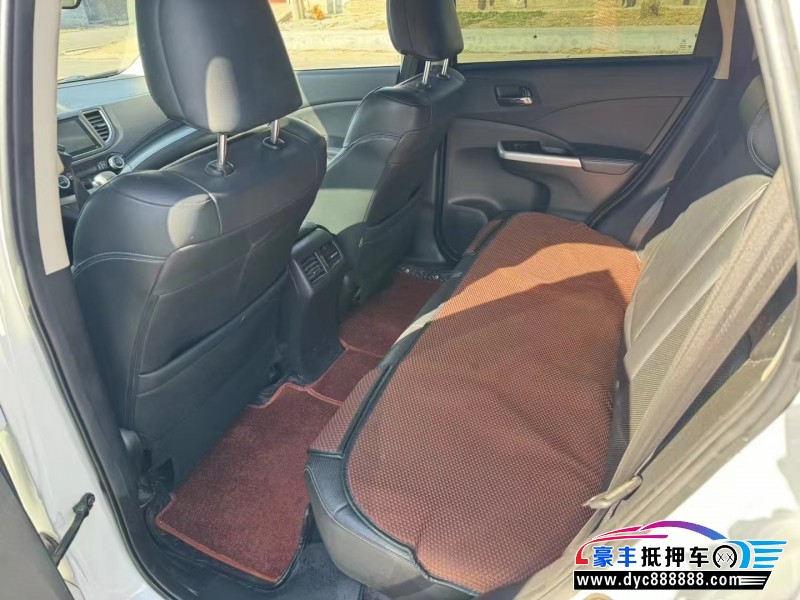 16年本田CR-V轿车抵押车出售