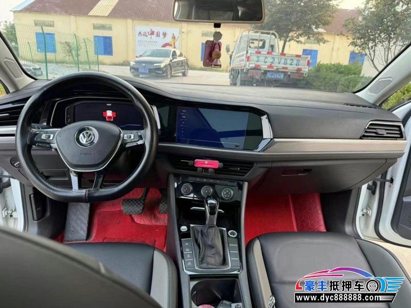 21年大众速腾轿车抵押车出售