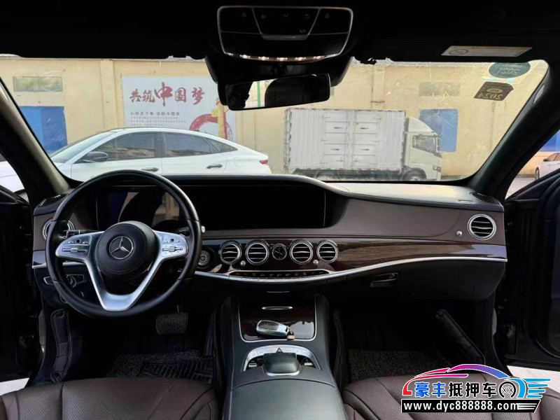 20年奔驰S轿车抵押车出售