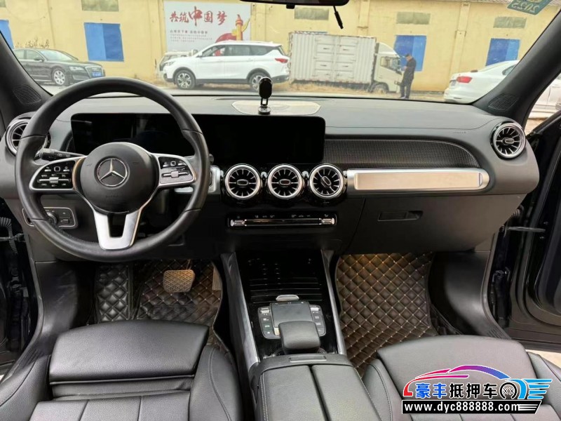 21年奔驰GLB轿车抵押车出售