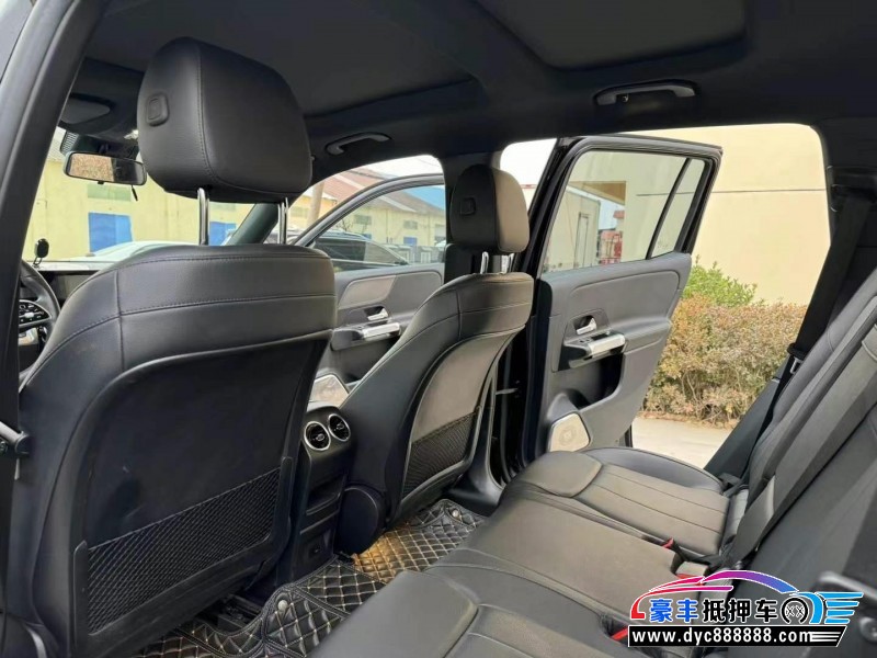 21年奔驰GLB轿车抵押车出售