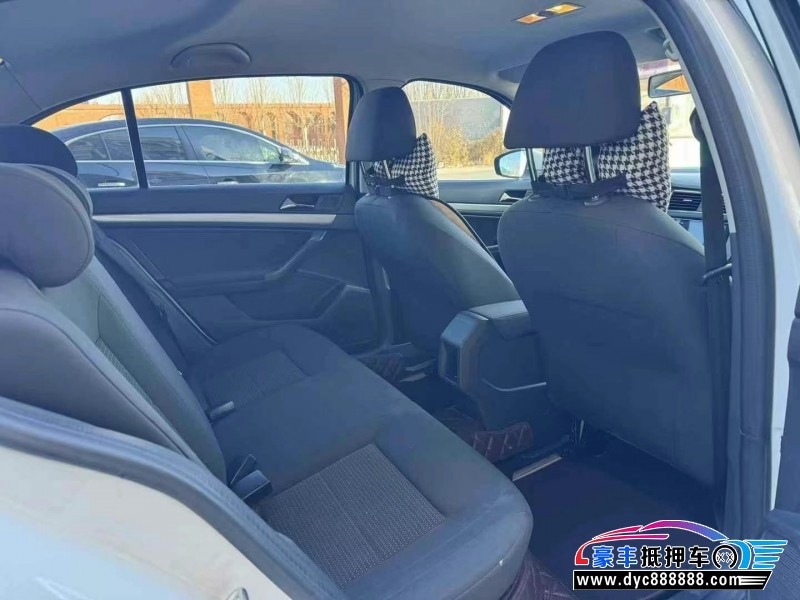 18年大众朗逸轿车抵押车出售