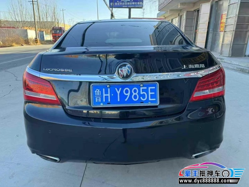 15年别克君越轿车抵押车出售