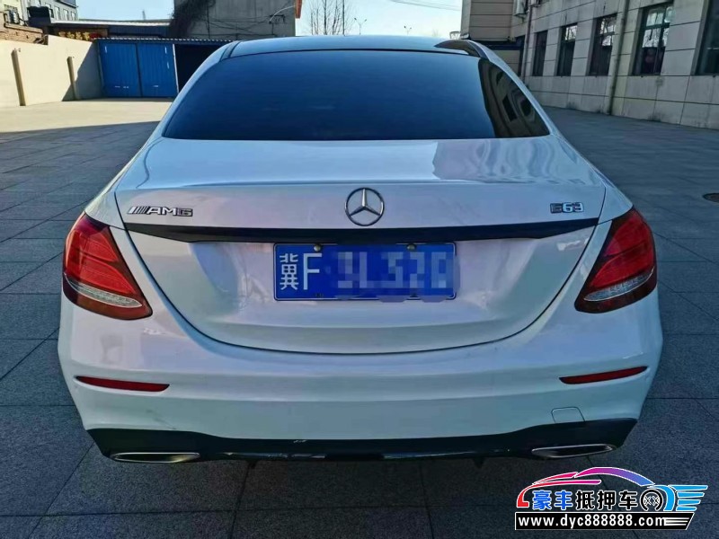 17年奔驰E轿车抵押车出售