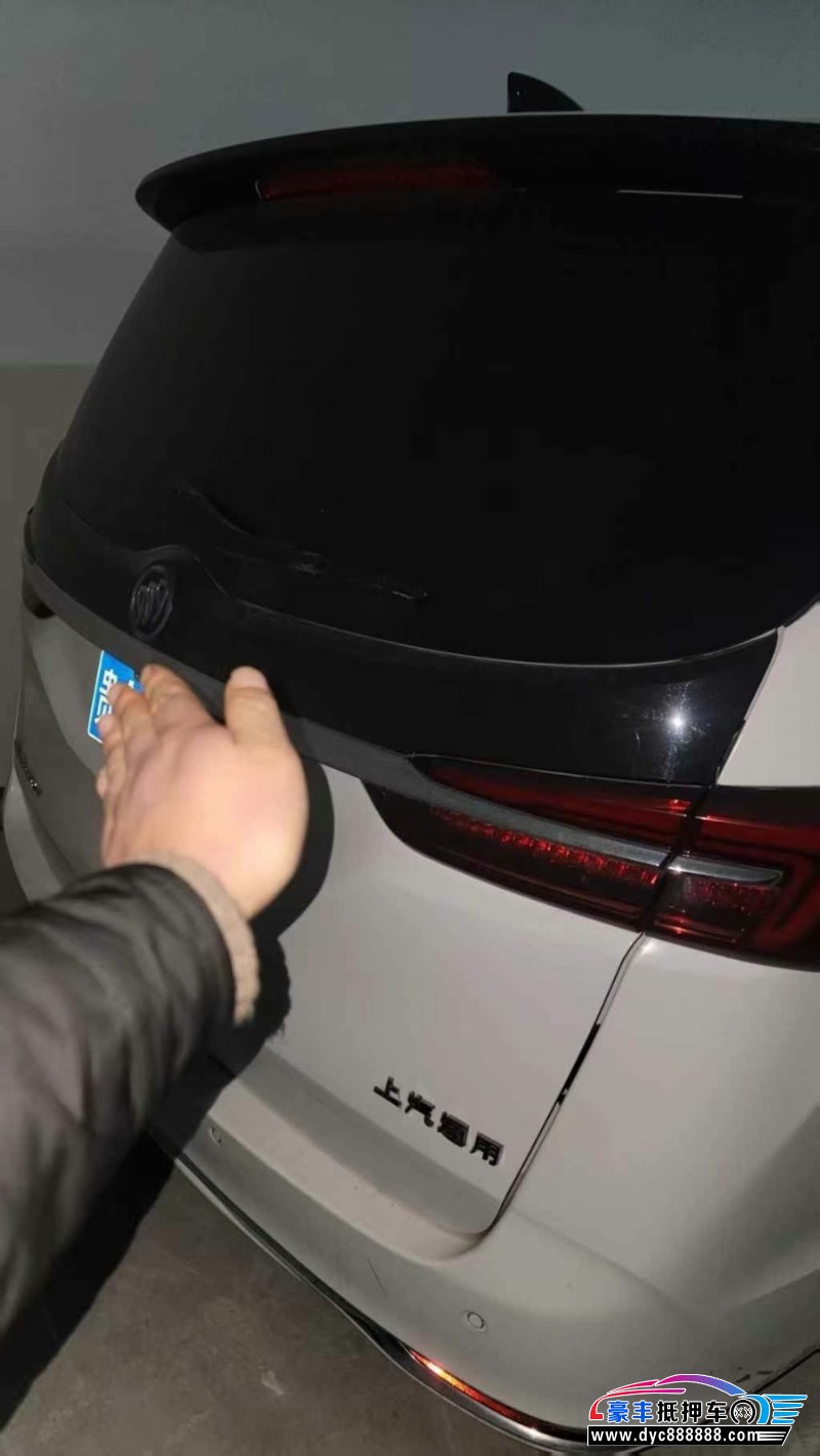 20年别克GL8MPV抵押车出售