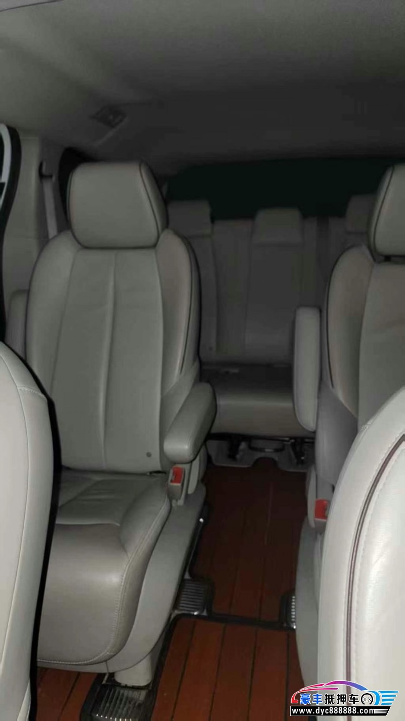 20年别克GL8MPV抵押车出售