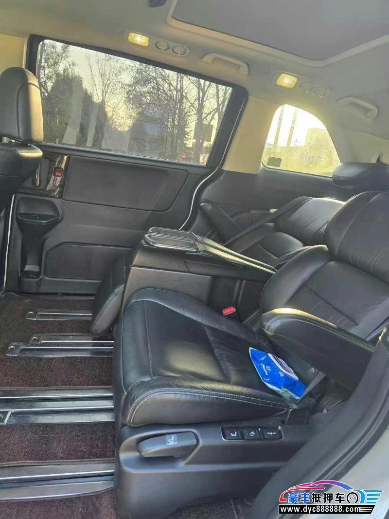 18年本田艾力绅MPV抵押车出售