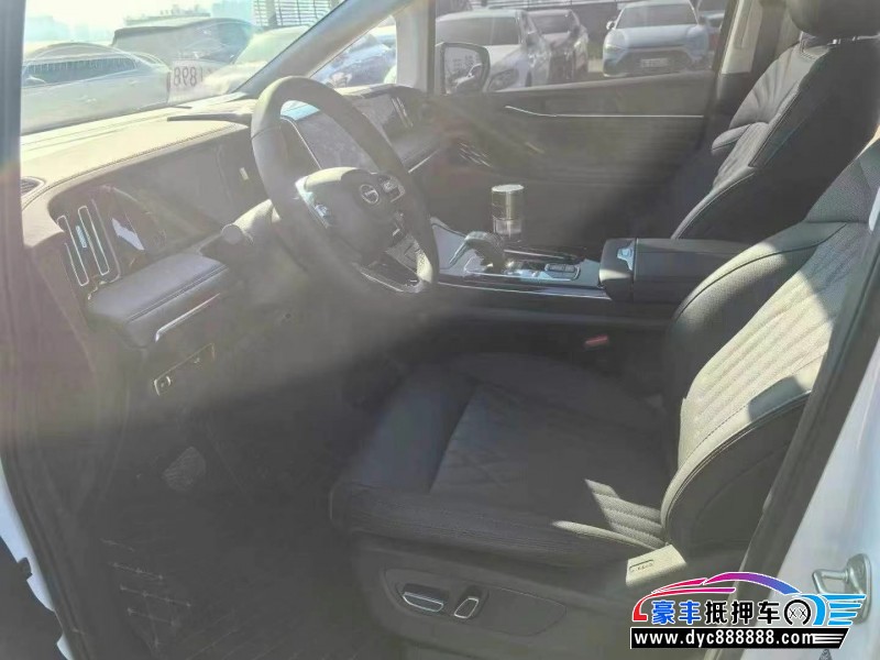 24年传祺M8轿车抵押车出售