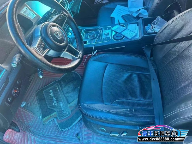 16年众泰T600轿车抵押车出售