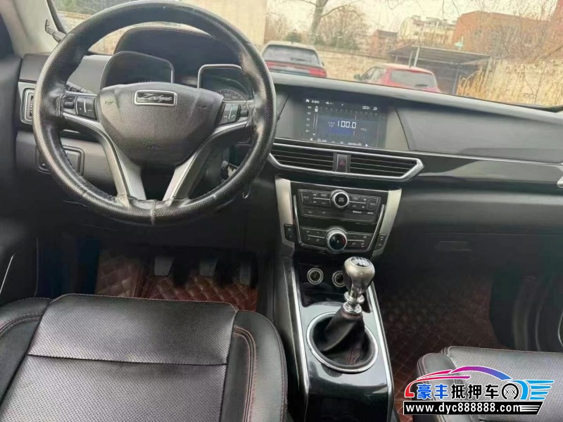 15年众泰大迈X5轿车抵押车出售