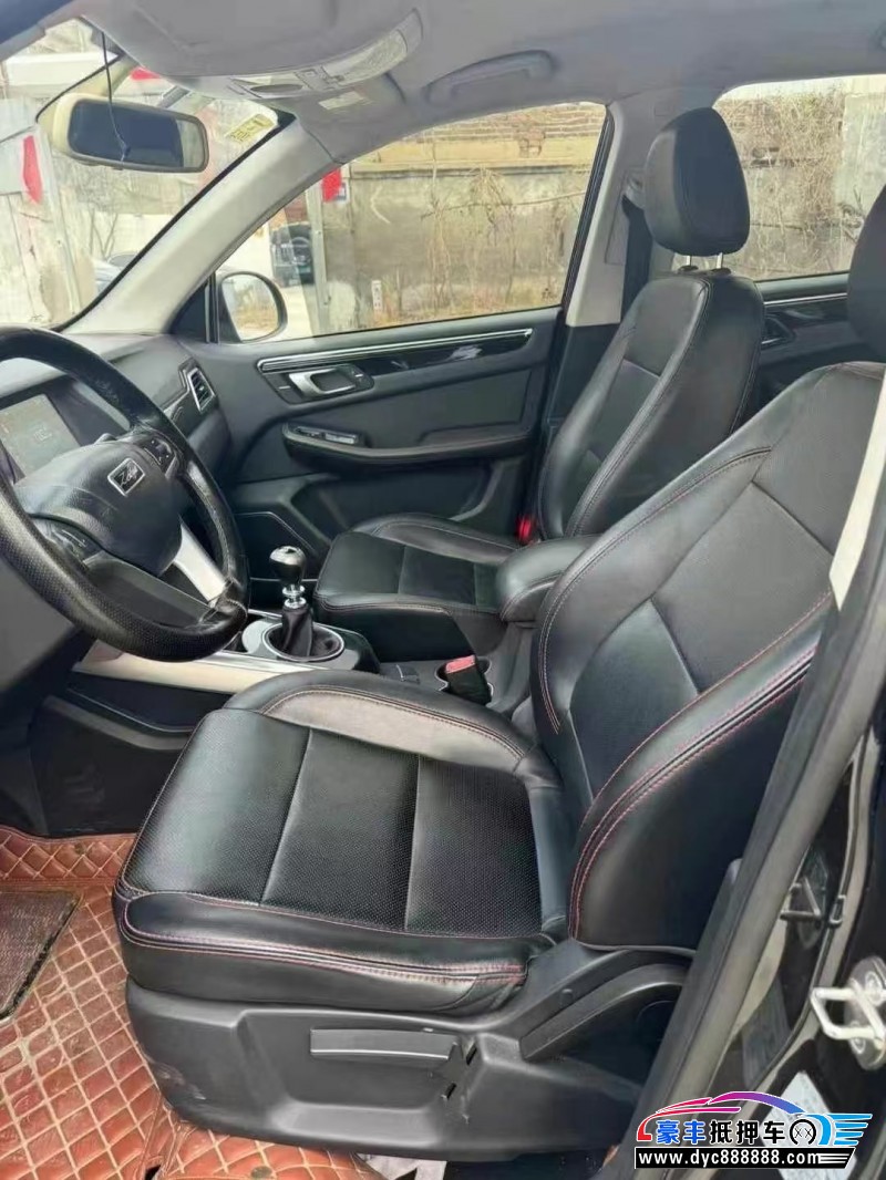 15年众泰大迈X5轿车抵押车出售