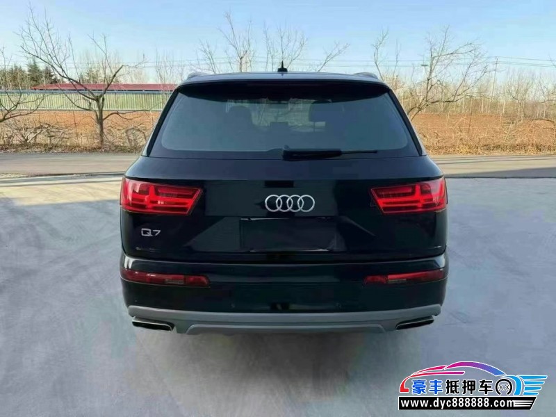 16年奥迪Q7轿车抵押车出售