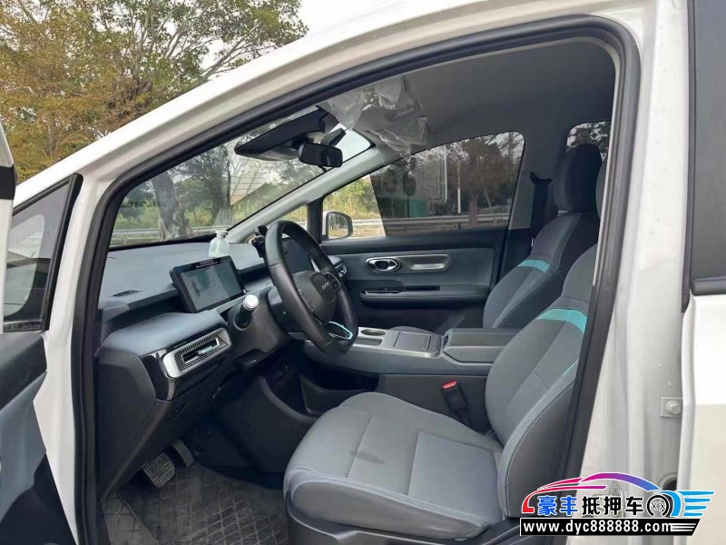 23年埃安Y70轿车抵押车出售