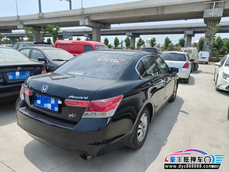 10年本田雅阁轿车抵押车出售