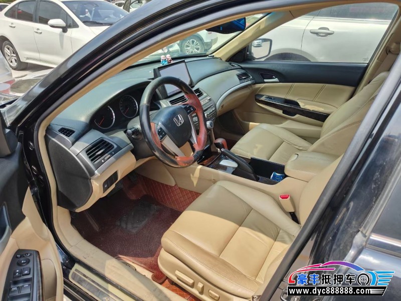 10年本田雅阁轿车抵押车出售