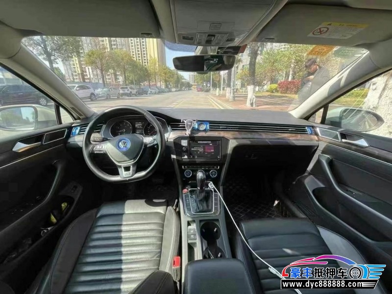 19年大众迈腾轿车抵押车出售