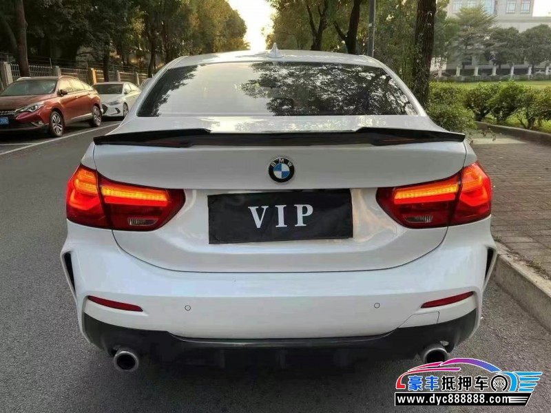 19年宝马1系轿车抵押车出售