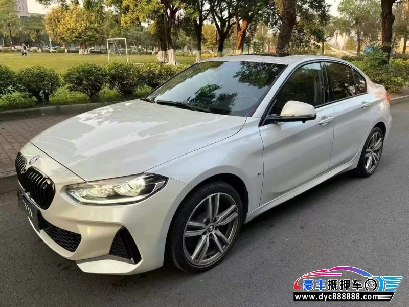 19年宝马1系轿车抵押车出售