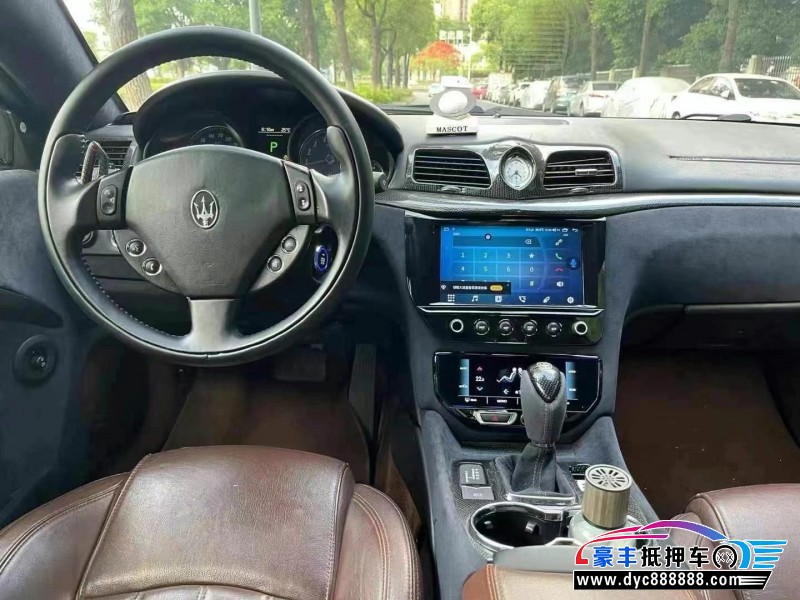 11年玛莎拉蒂GT轿车抵押车出售