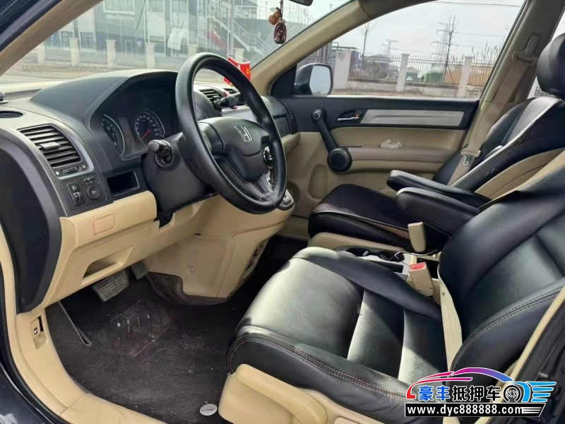 10年本田CR-V轿车抵押车出售