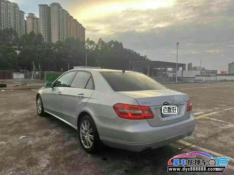 10年奔驰E轿车抵押车出售