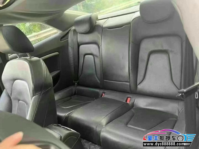 14年奥迪A5轿车抵押车出售