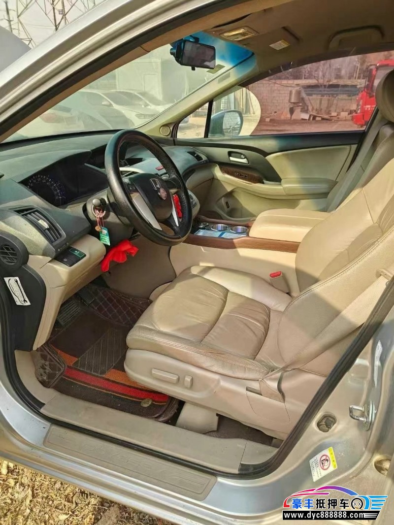 14年本田奥德赛轿车抵押车出售