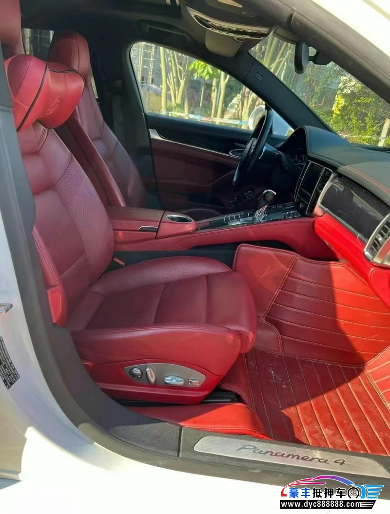 15年保时捷帕纳梅拉轿车抵押车出售