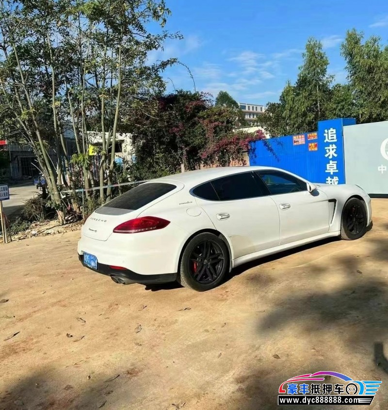 15年保时捷帕纳梅拉轿车抵押车出售