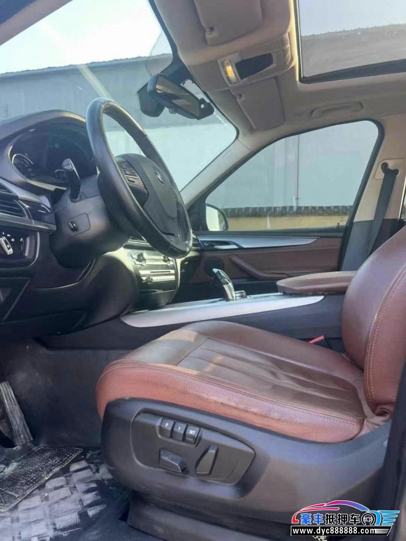 17年宝马X5 M轿车抵押车出售